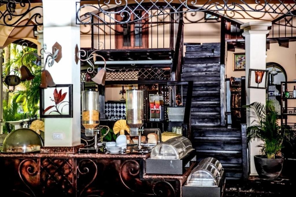 Отель Seranta Brisas De Bavaro 3*